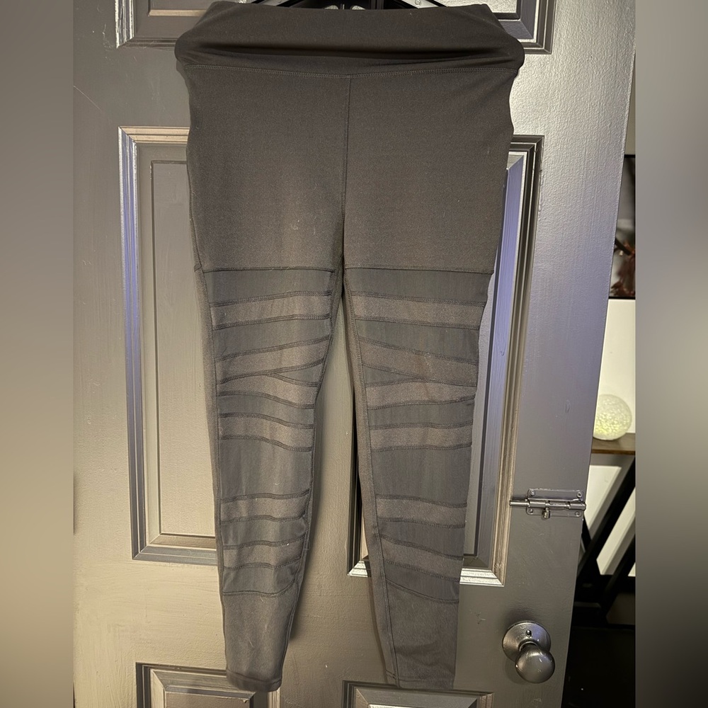 POP Fit Black Leggings with Mesh Stripes